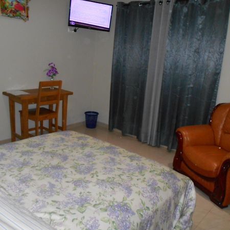 Agla Hotel Lomé Extérieur photo